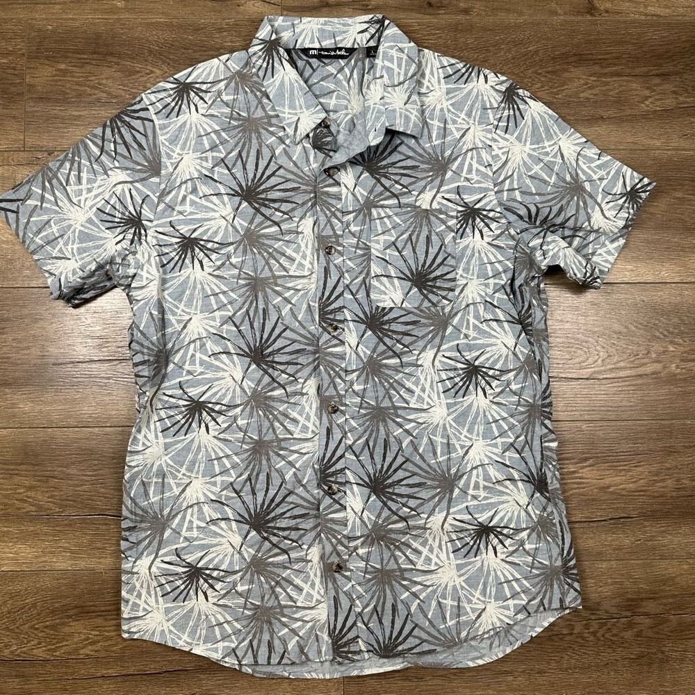 Travis Mathew Men’s Size Large Caveat Button Up Hawaiian Shirt Leaf Print Blue
